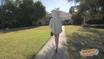 Bella Margo in amateur nude bimbo fucks before getting a facial